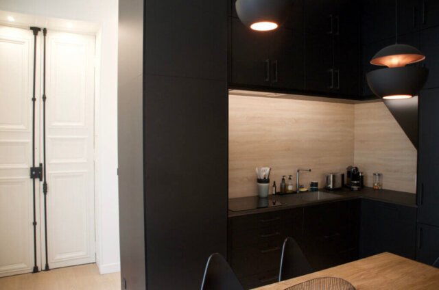 cuisine noir et bois, Mobalpa, niches, architecte d'intérieur paris