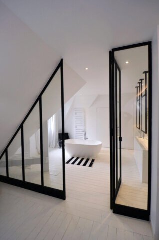 Suite parentale, baignoire ilot, parquet blanc, verrière, architecte d'intérieur paris